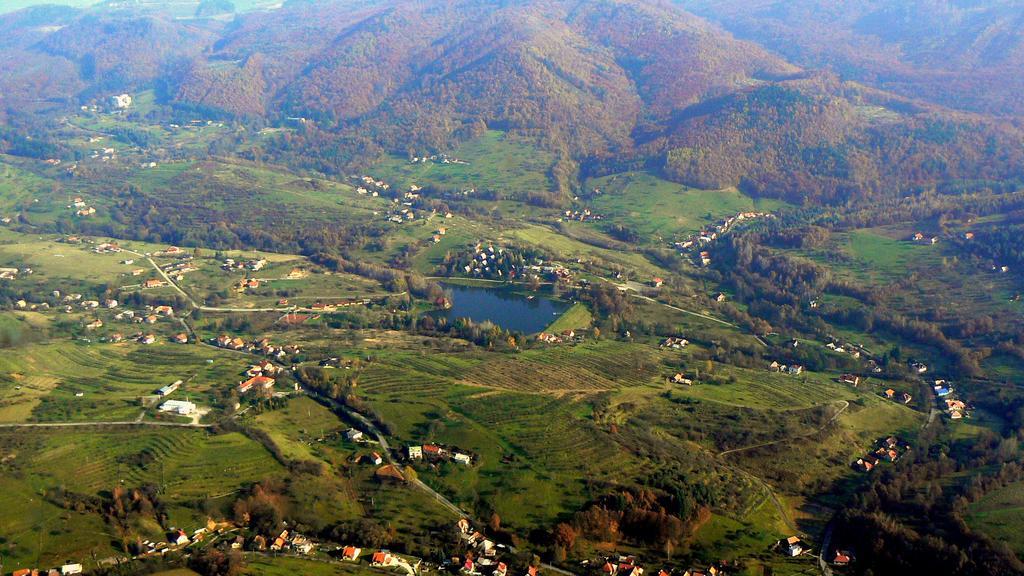 Penzion Tajch Nova Bana Esterno foto