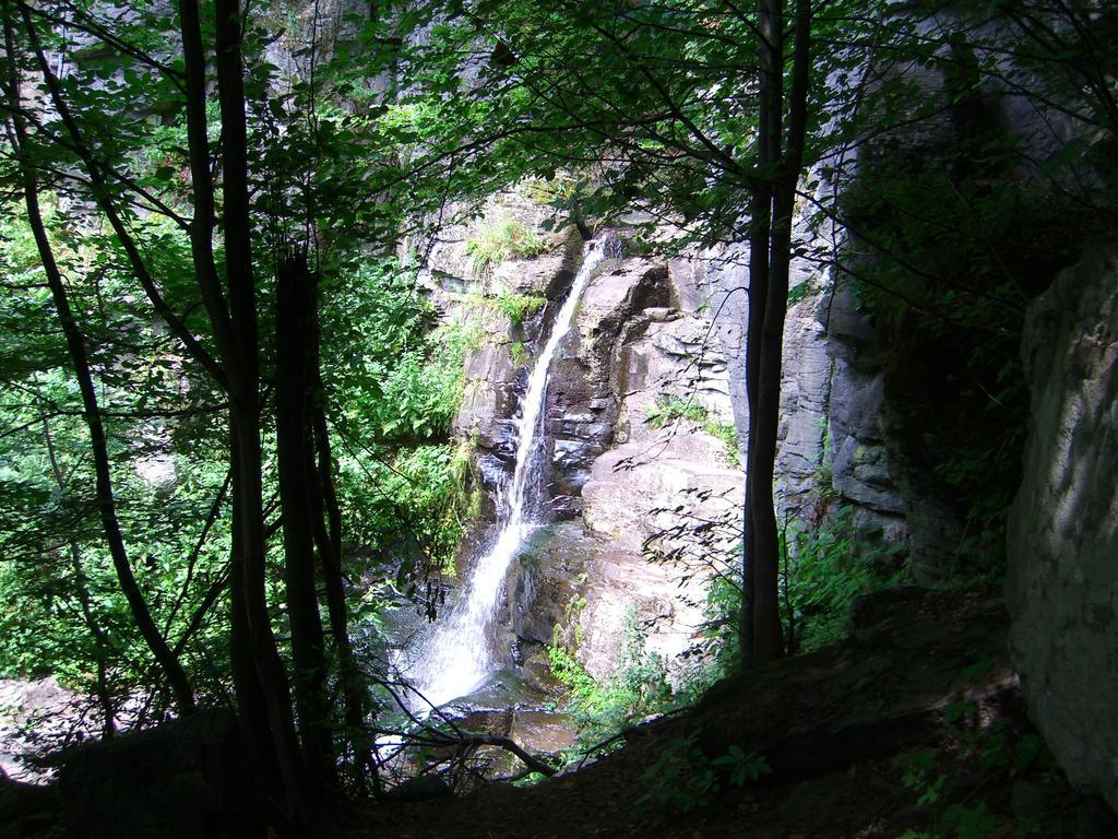 Penzion Tajch Nova Bana Esterno foto